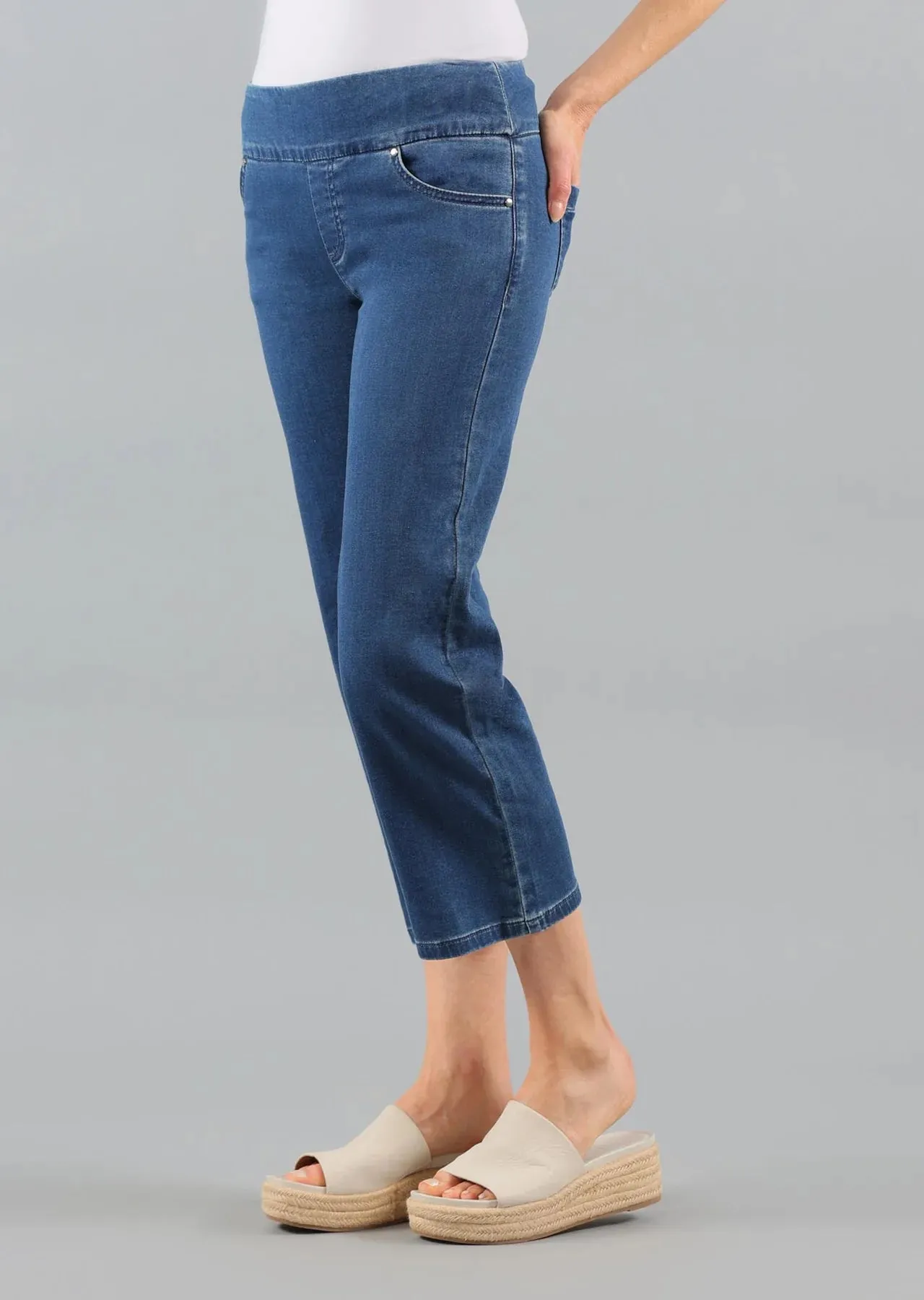 824107 Hailey Denim Gaucho Pant