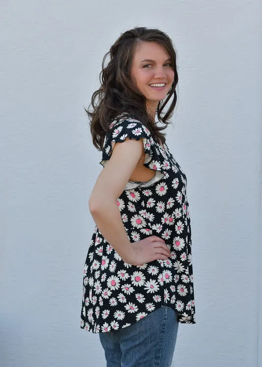 Daisy Floral Ruffle Sleeve Babydoll Top in Black & Pink