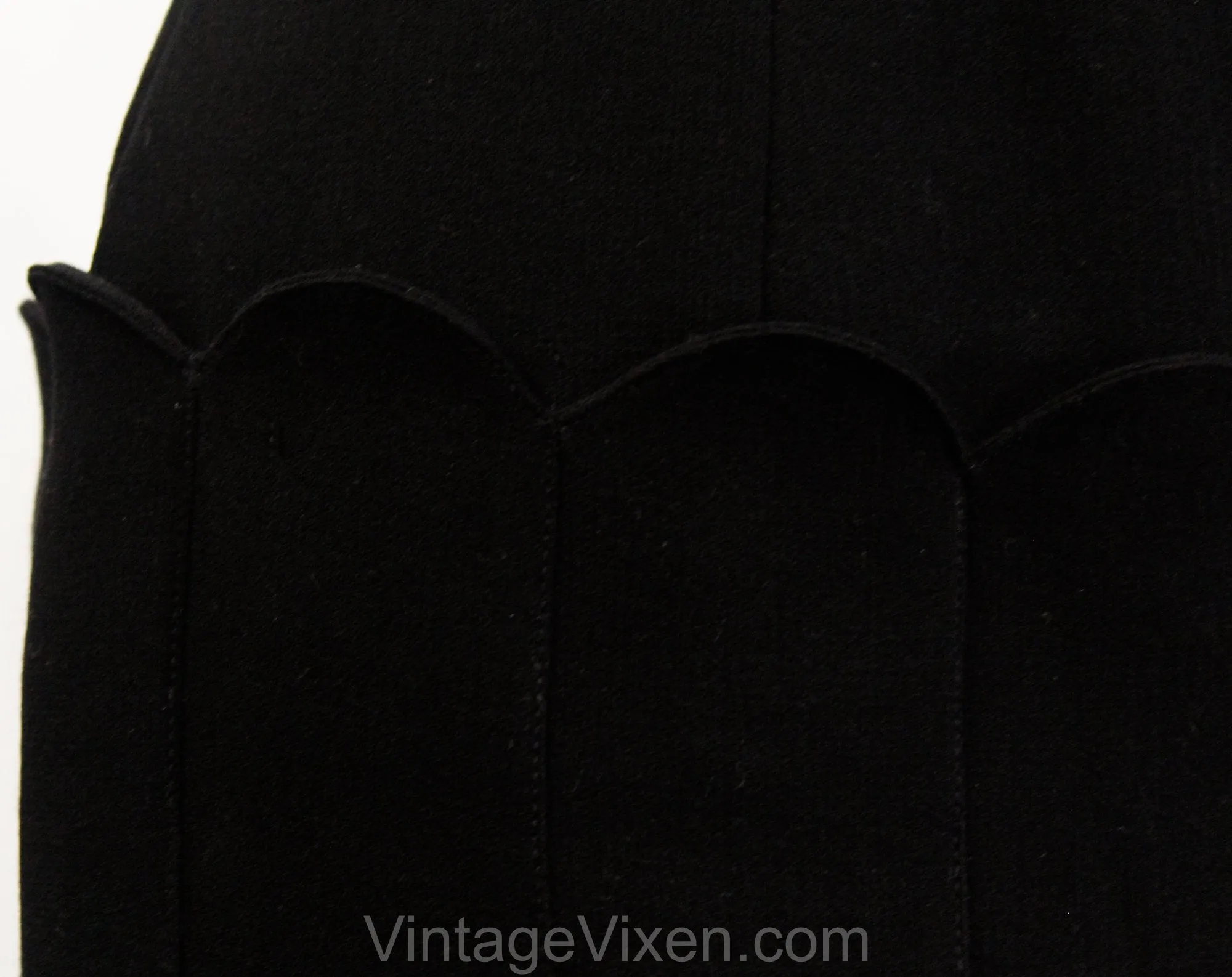 Size 12 Black Pants - Designer Karl Lagerfeld 1990s Wide Leg Large 1940s Style Gaucho Trousers - Scalloped Hip Seam Pockets - Waist 30.5