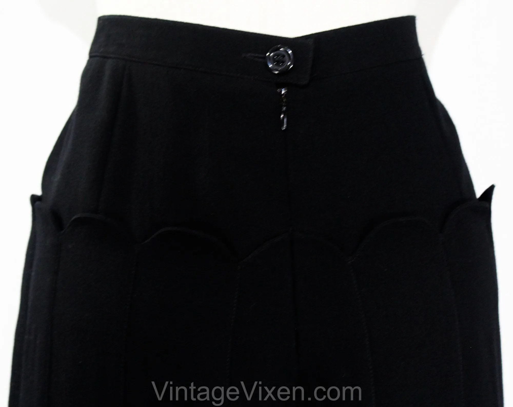 Size 12 Black Pants - Designer Karl Lagerfeld 1990s Wide Leg Large 1940s Style Gaucho Trousers - Scalloped Hip Seam Pockets - Waist 30.5